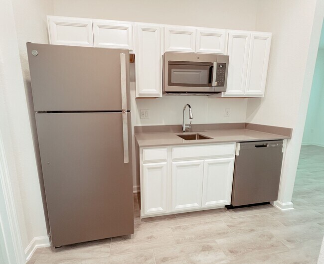 Building Photo - 1149 Saguaro St