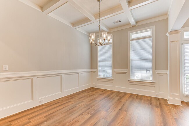 Building Photo - 1213 Elbron Dr