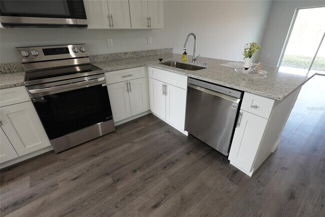 Building Photo - 17196 Bonnie Ave