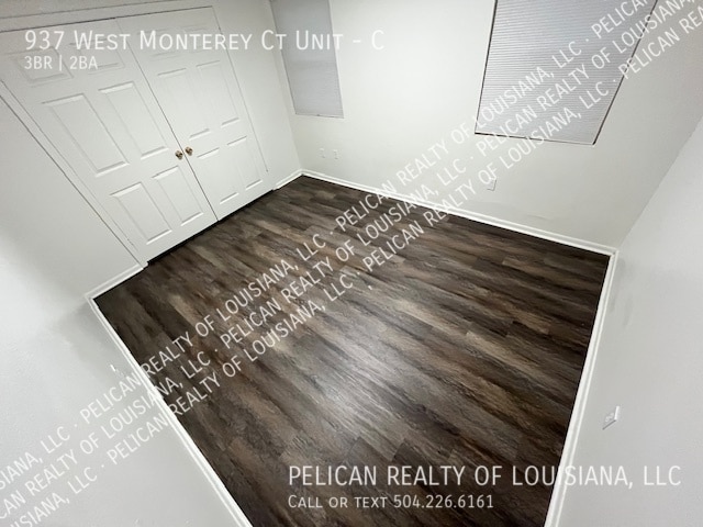 Building Photo - 937 Monterey Ct W