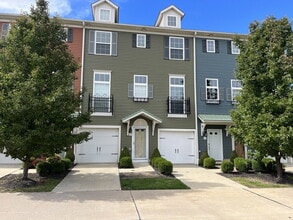 Building Photo - 39 Grandview Dr