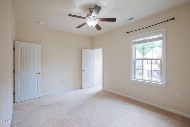 Building Photo - 533 Fumagalli Dr