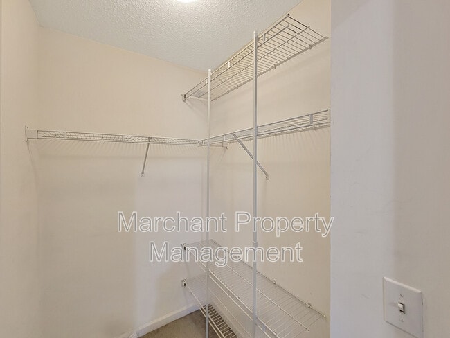 Building Photo - 525 Fagin Cir