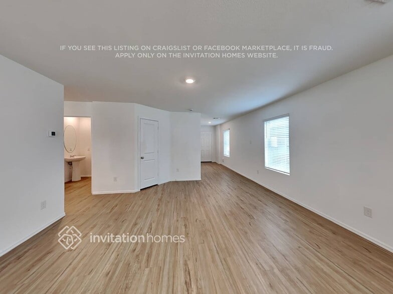 Building Photo - 18606 Via Barletta Ln
