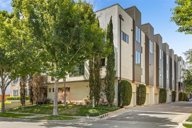 Building Photo - 4111 Newton Ave