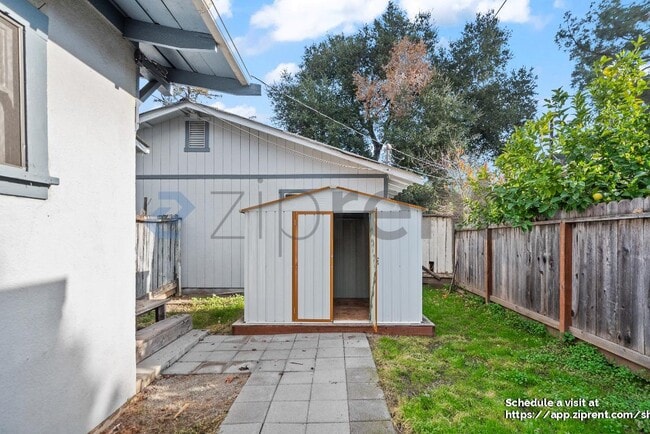 Building Photo - 7840 Church St