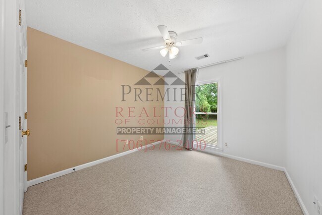 Building Photo - 2250 Rock Springs Ct
