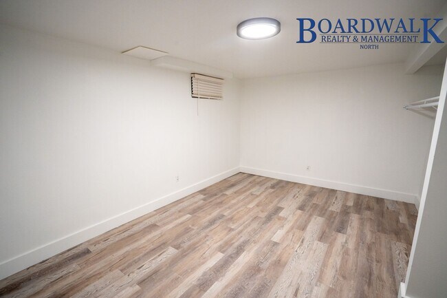Building Photo - Newly Remodeled 3 Bedroom East of Harrison Blvd!