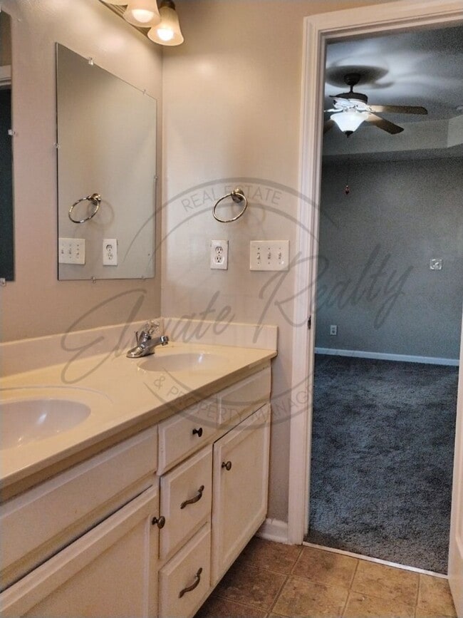 Building Photo - ON SPECIAL! THIS PROPERTY HAS A 1/2 OFF TH...