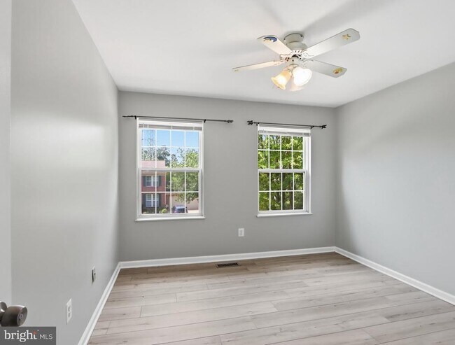 Building Photo - 8 Quails Nest Ct