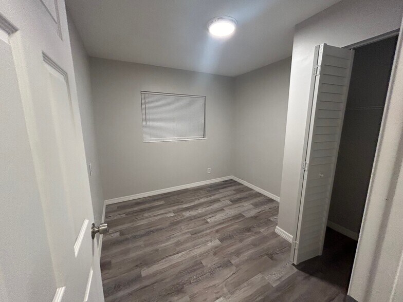 Building Photo - 1523 Mar Vic Ln