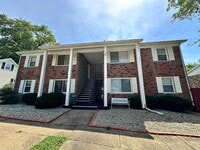 Building Photo - 613 Cypress St