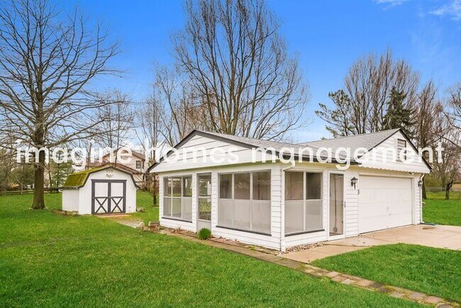 Building Photo - 13089 Whitney Rd