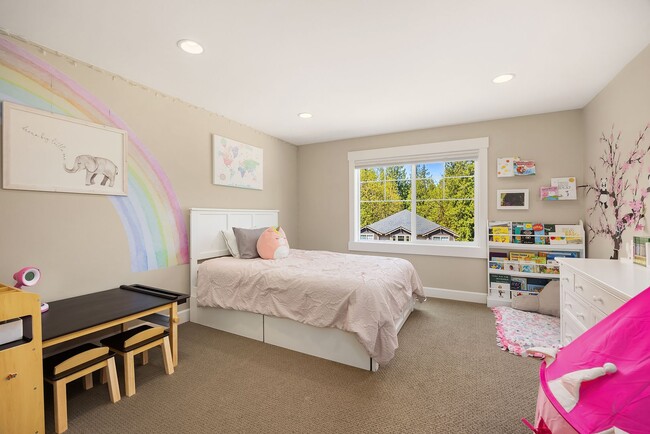 Building Photo - Bainbridge Island Home