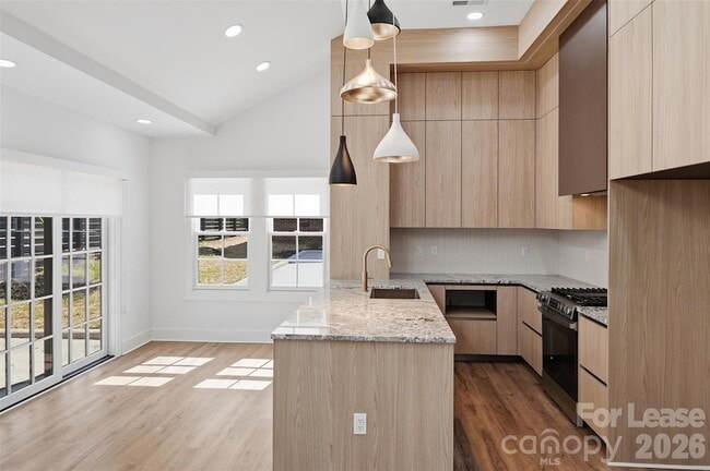 Building Photo - 1840 Merriman Ave