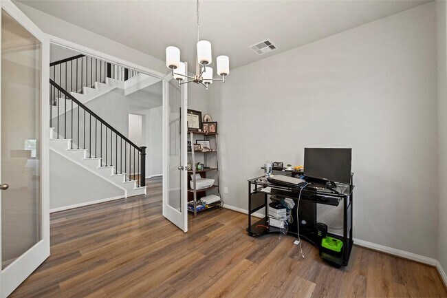 Building Photo - 11307 Cosmopolitan Dr