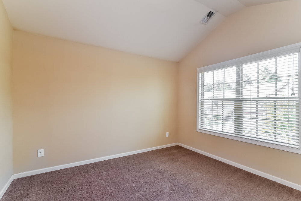 Building Photo - 928 Upland Ives Dr