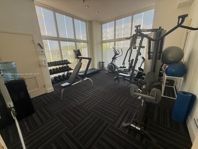 Building Photo - 2600 SW 27th Ave