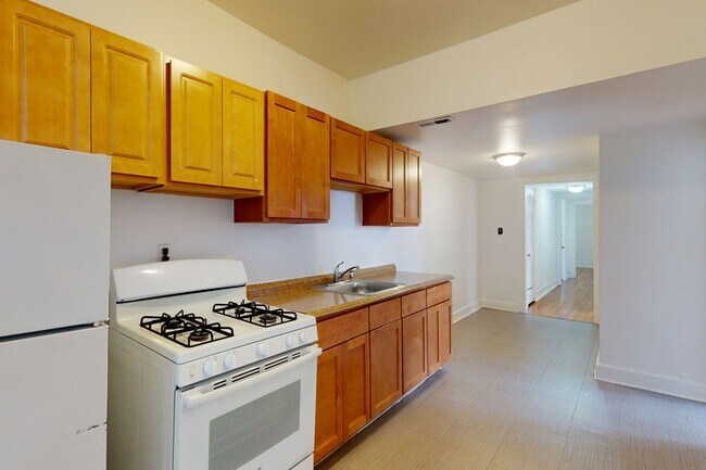 Floorplan - 5335-5345 S. Kimbark Avenue