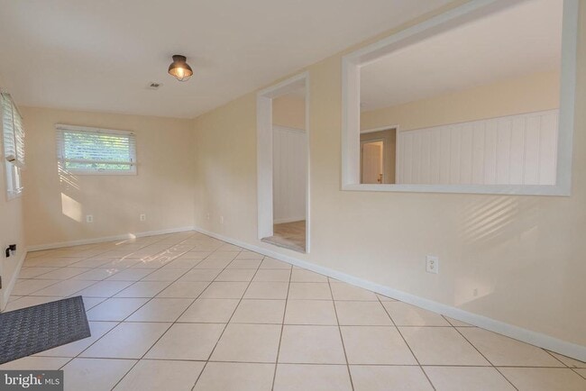 Building Photo - 1412 Peace Dr
