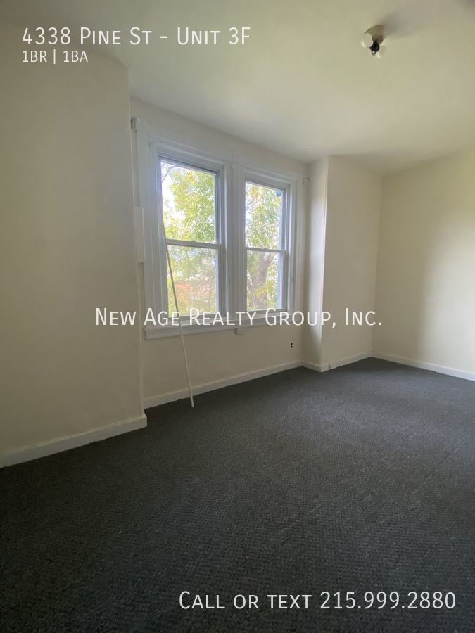 Building Photo - 4338 Pine St