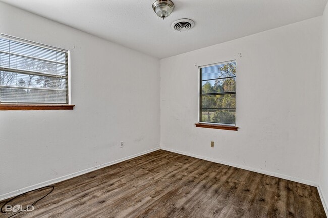 Building Photo - 177 Barbeque Rd