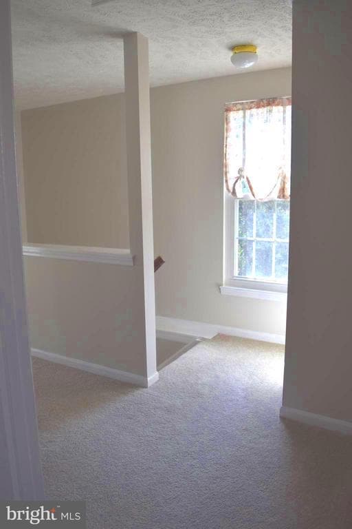 Building Photo - 1549 Autumn Ridge Cir