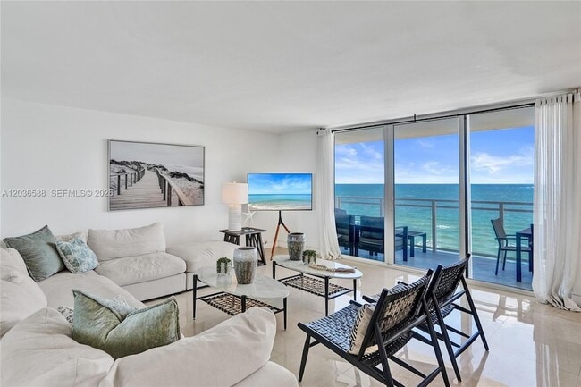 Building Photo - 2030 S Ocean Dr