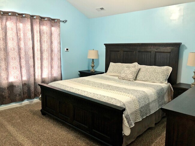 Building Photo - 4 Bedroom, 2.5 Bath in Trotters Bluff in Harnett County Close to Bragg!