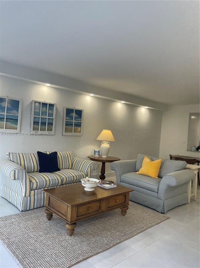 Building Photo - 10275 Collins Ave