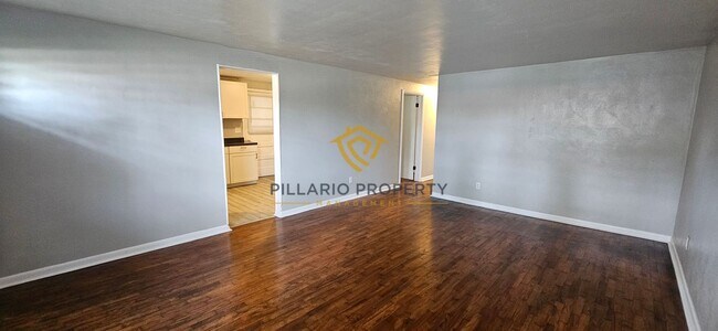 Building Photo - 1404 S Harrison St