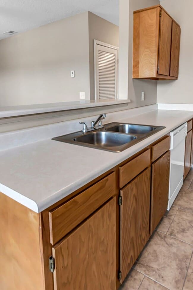 Building Photo - Newly Renovated Units in Killen, AL