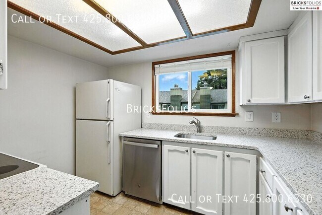 Building Photo - 820 Cady Rd