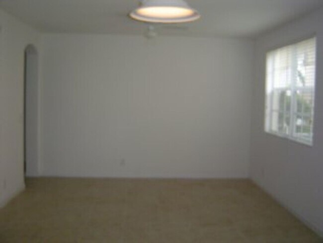 Building Photo - 4809 N Wickham Cir