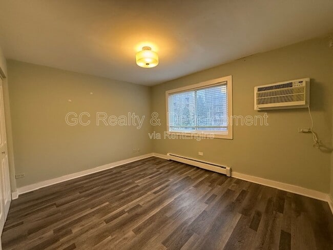 Building Photo - 800 Graceland Ave