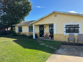 Building Photo - 4494 Weldon Pl