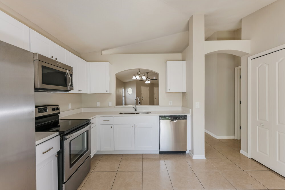 Building Photo - 2614 Lansbury Pl