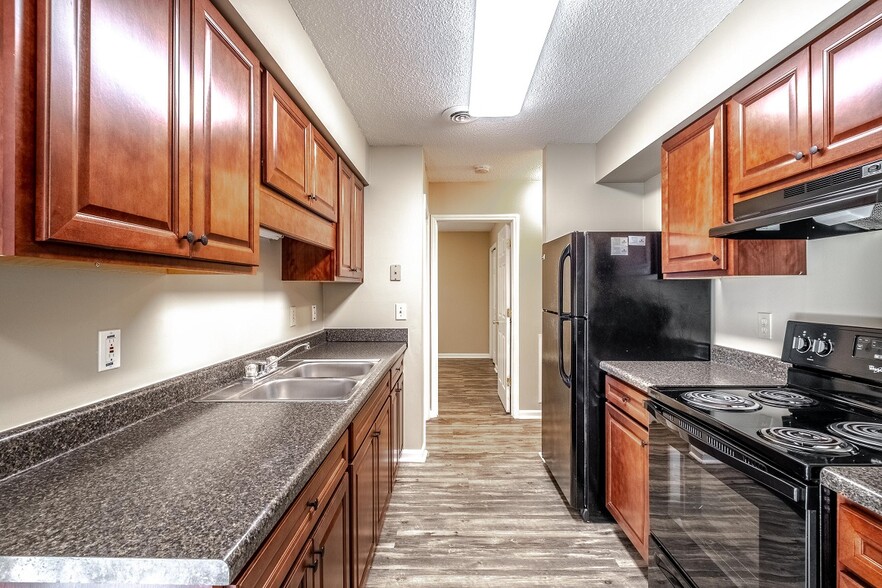 Aspen Pointe Apartments 5200 Arrowwood Cir Sanford NC 27332