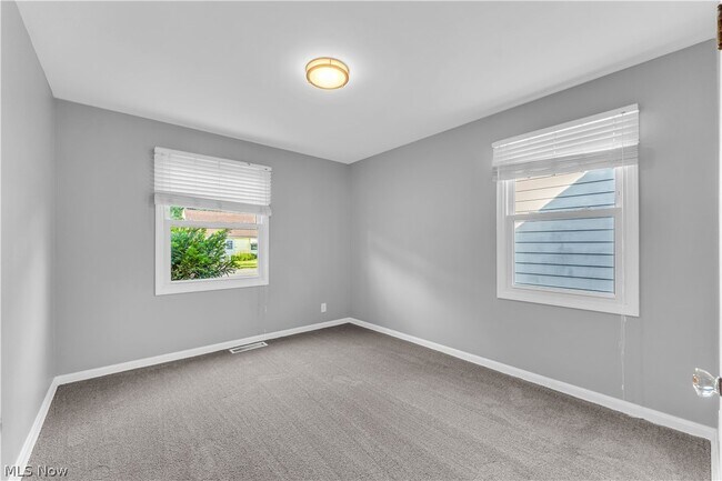 Building Photo - 3705 Wetzel Ave