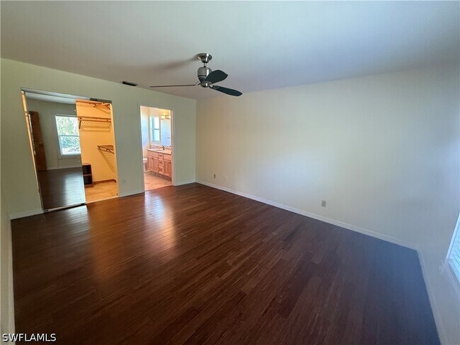 Building Photo - 5361 Hickory Wood Dr