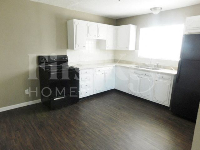 Building Photo - 2030 E Humes Ln