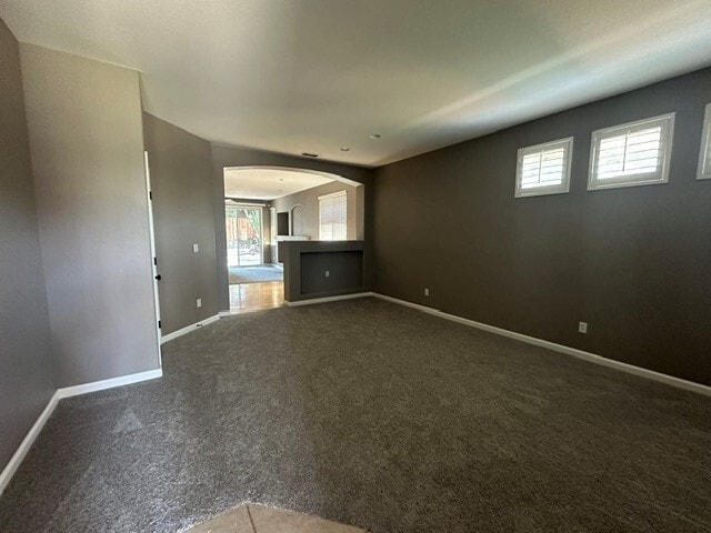 Front room. - 6632 Maple Creek Dr