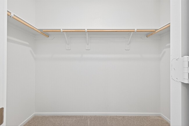 Building Photo - 6273 Alder Crk Dr