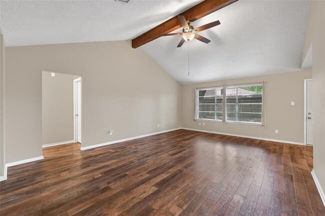 Building Photo - 10007 Oakmont Dr