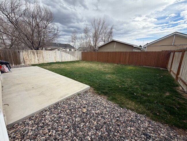 Building Photo - 722 Lambrecht Ln