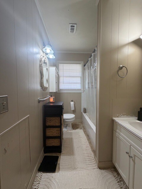 Bathroom - 2116 Second St