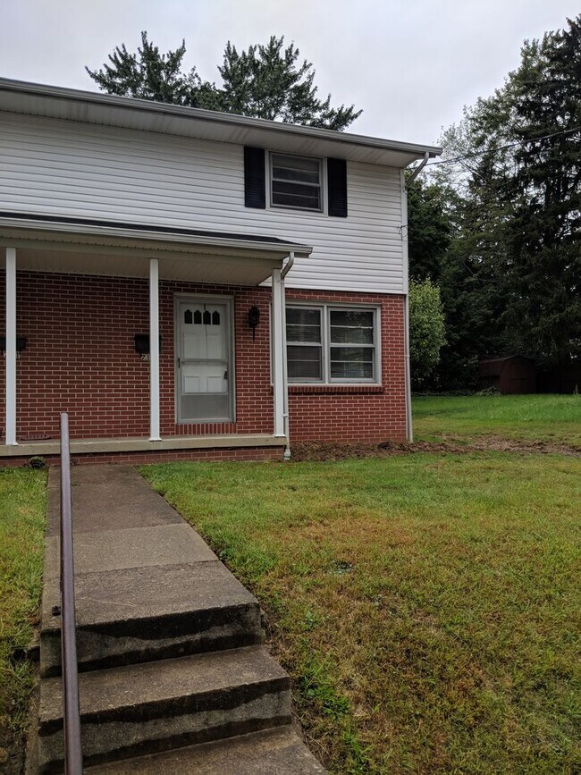 Building Photo - 711-713 Fairbanks St