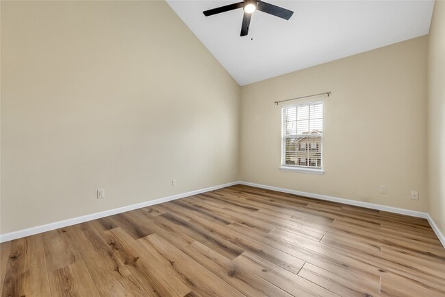 Building Photo - 6303 Spring River Dr