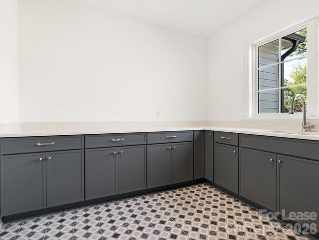 Building Photo - 1511 Cavendish Ct