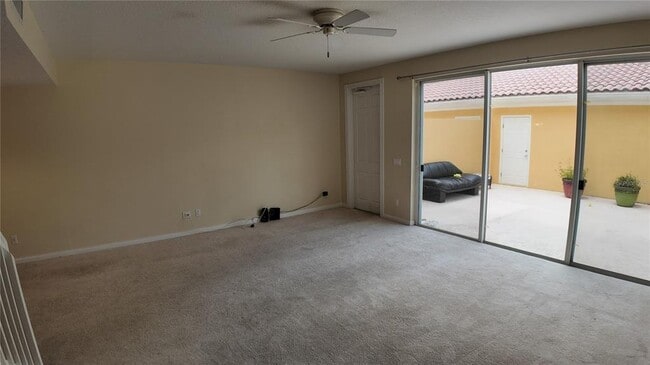 Building Photo - 8561 Insular Ln